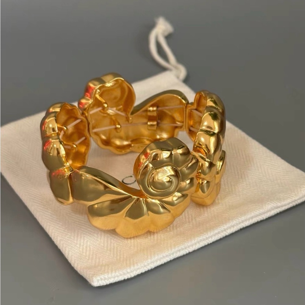 J.Crew Shell Design Bracelet - Picture 2 of 9